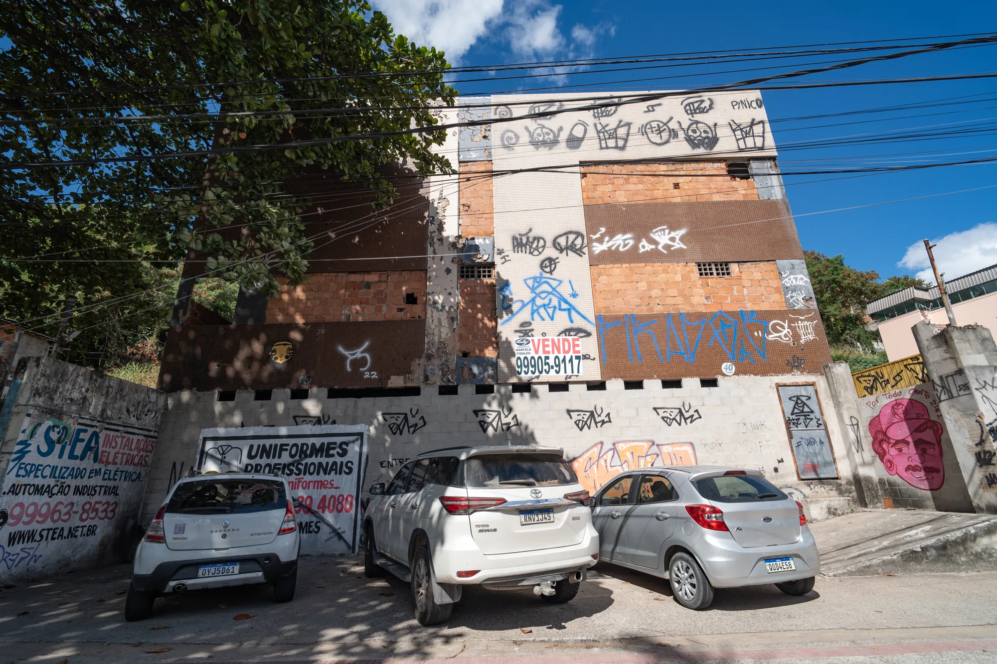 Reforma e ampliação de prédio comercial