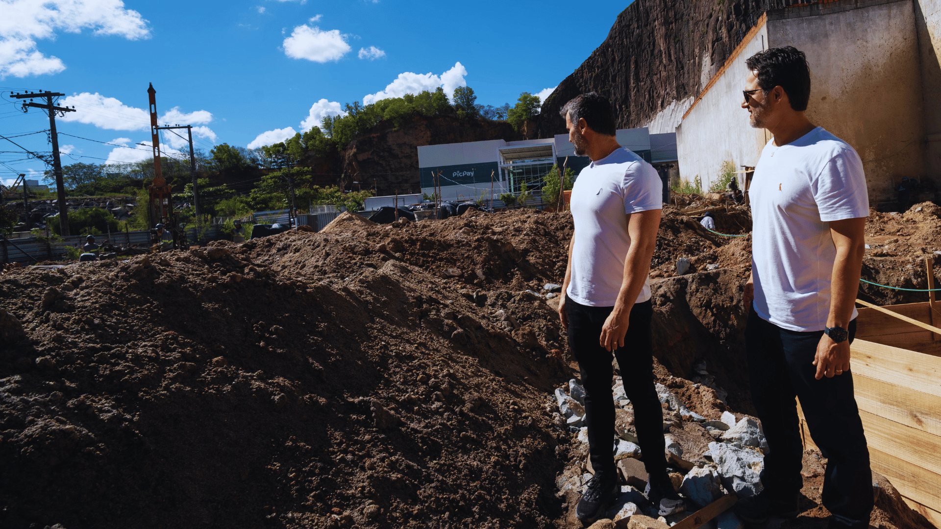 Sócios da Acor em obra